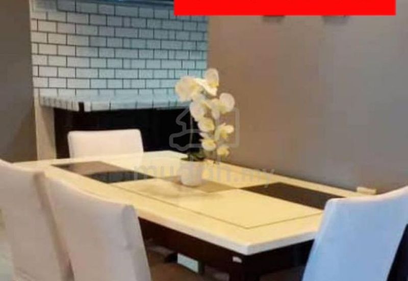 University Place (Plaza Ivory)