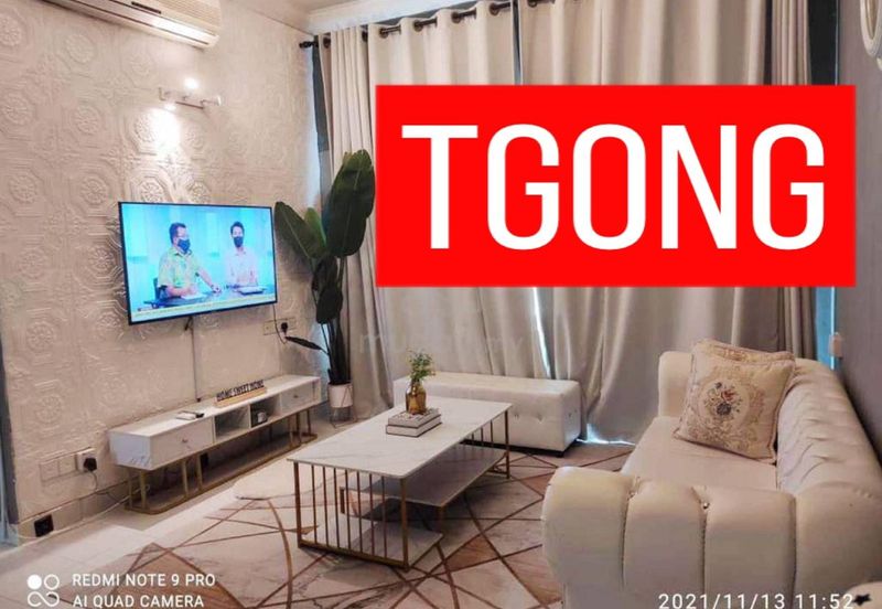 University Place (Plaza Ivory)