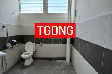 Ground floor shoplot, facing mainroad, Pusat Perniagaan Pekaka