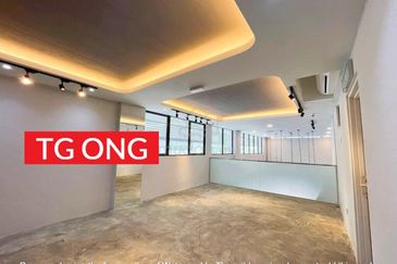 Pusat Perniagaan Alma