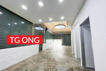 Pusat Perniagaan Alma