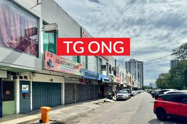 Pusat Perniagaan Jalan Raja Uda