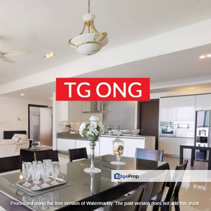 CONDOMINIUM LUXURY FOR SALE AT TANJUNG BUNGAH  FULL SEAVIEW AND FURNISH UNIT , Penang, Tanjung Bungah