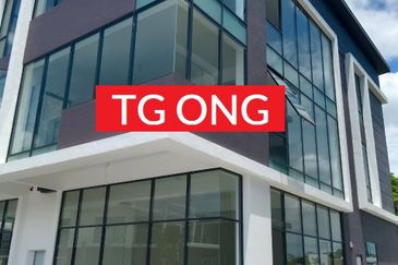 Kawasan Perniagaan Simpang Ampat