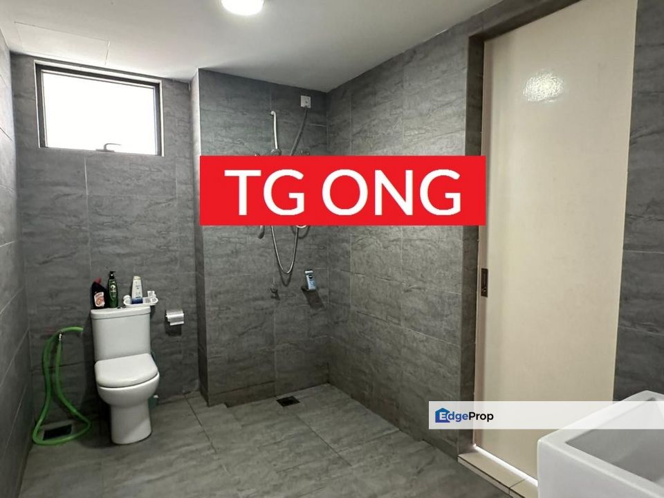 Woodsbury Hot Units near Wellesley Luminari 1 Carpark, Penang, Butterworth