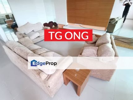 Butterworth, Raja Uda Behind Public Bank 2.5Storey Terrace House With Renovated and  Partially Furnished for sale. , Penang, Butterworth