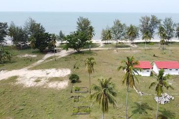 Tanah Tepi Pantai Melawi