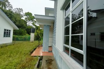 Banglo Mahligai Melor