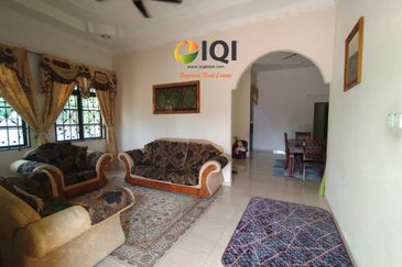 Kampung Binjai, Kedai Mulong