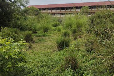 Tanah Lot Banglo Melor