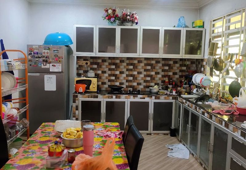 Banglo Kg Tualang Kuala Krai