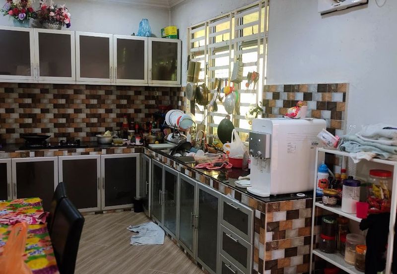 Banglo Kg Tualang Kuala Krai