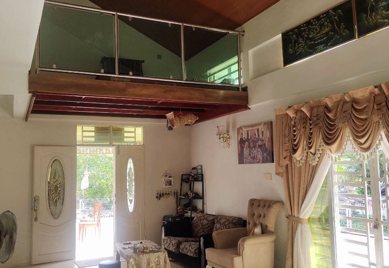 Banglo Kg Tualang Kuala Krai