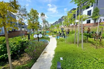 Bromelia Bukit Puchong