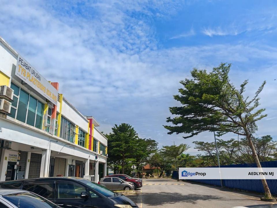saujana puchong 2 storey shoplot, Selangor, Puchong