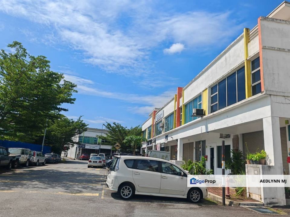 saujana puchong 2 storey shoplot, Selangor, Puchong