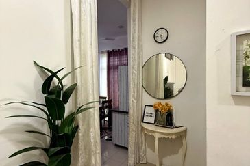 🔥SEMI D (CORNER LOT) SETINGKAT DI TAMAN DESA AMAN 1, PARIT BUNTAR untuk Dijual