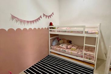 🔥SEMI D (CORNER LOT) SETINGKAT DI TAMAN DESA AMAN 1, PARIT BUNTAR untuk Dijual