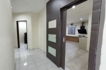 DESA MANJUNG POINT 2