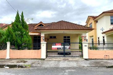 Taman Suria Mentaloon, Banglo 1 Tingkat, Open Facing  📍 Alor Setar, Kedah