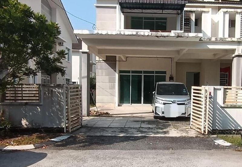 WTS / FOR SALE :  SEMI D DUA TINGKAT DI TAMAN SINAR BAGAN SERAI UNTUK DIJUAL