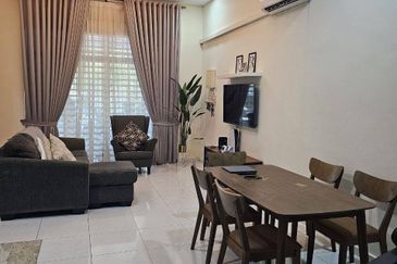 Rumah Cantik✨ Double Storey For Sale Taman Damai