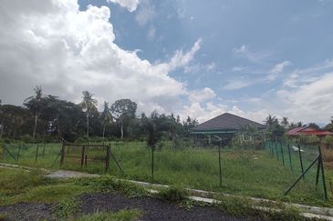 SIMPANG PERAK (PECAHAN LOT 1299)