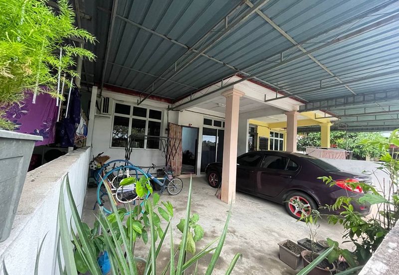 Taman Desa Seri Emas