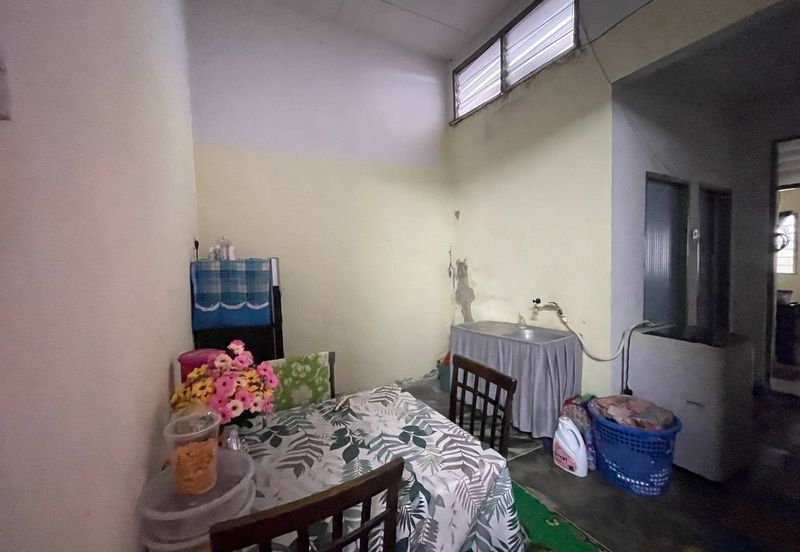 Taman Desa Seri Emas