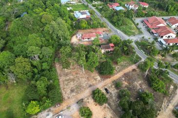 Tanah Zoning Residential Untuk Dijual