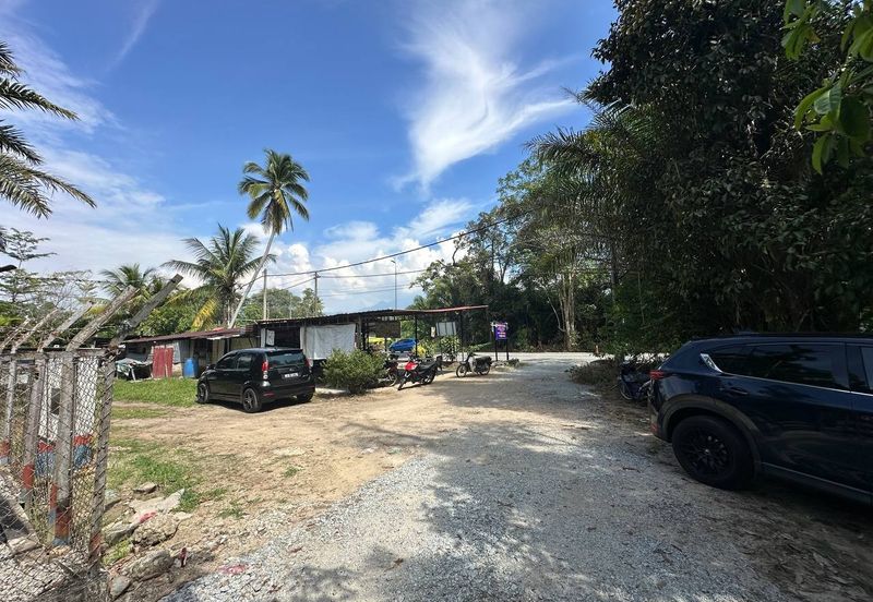 Tanah Untuk Dijual Kg Jelutong, Changkat Jering