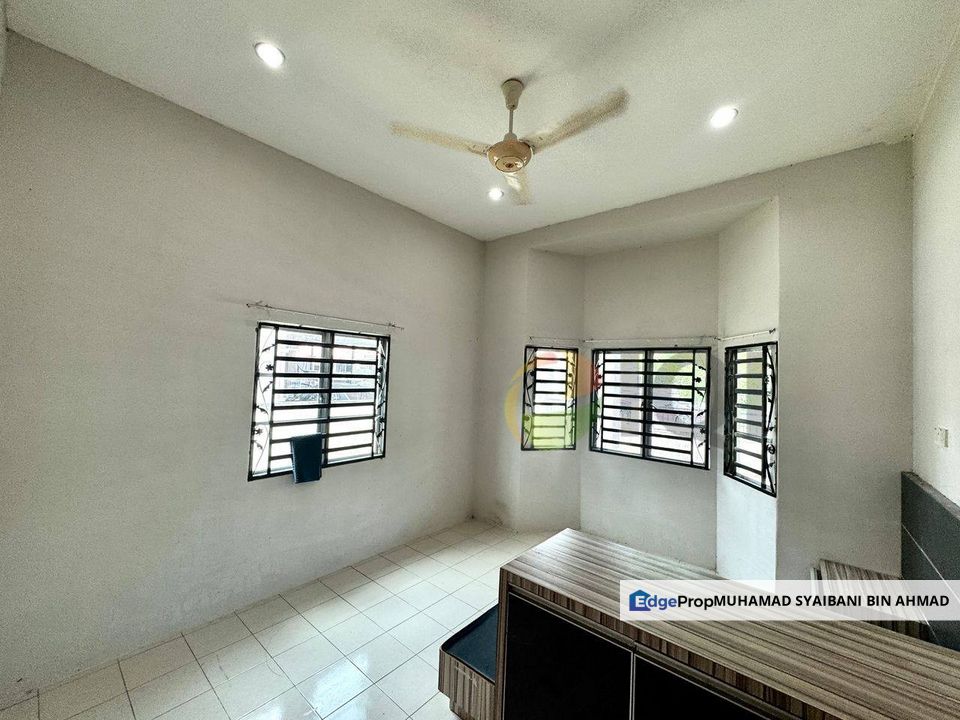 SemiD Freehold Tmn Pundut Raya2 Lumut SeriManjung, Perak, Manjung