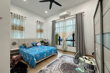 SIMPANG PERAK (PECAHAN LOT 1299)