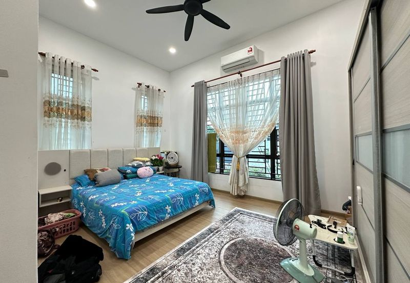 SIMPANG PERAK (PECAHAN LOT 1299)