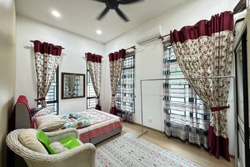 SIMPANG PERAK (PECAHAN LOT 1299)