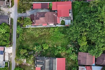 JALAN SEBERANG PERAK