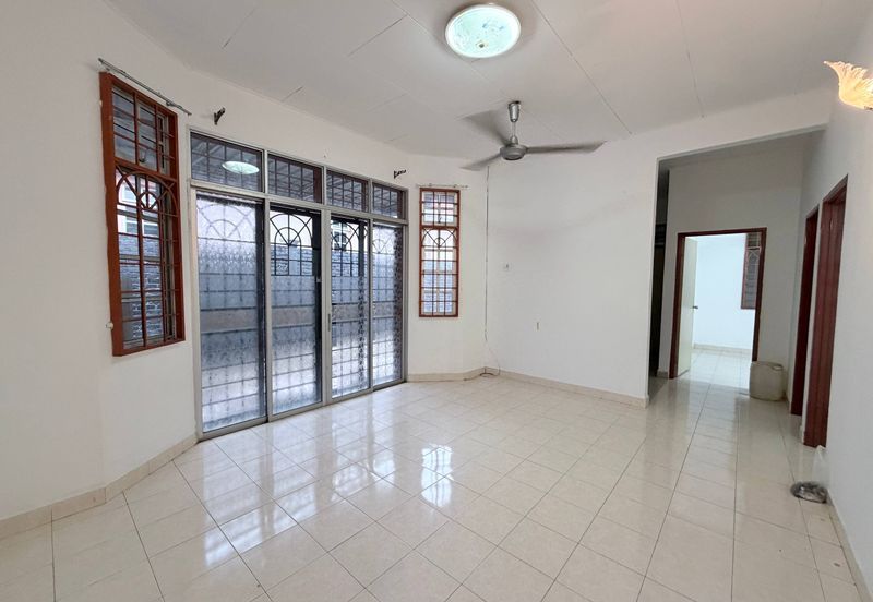 BANDAR AMANJAYA (ZON KENANGA)