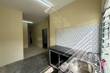 BANDAR AMANJAYA (ZON ANGGERIK)