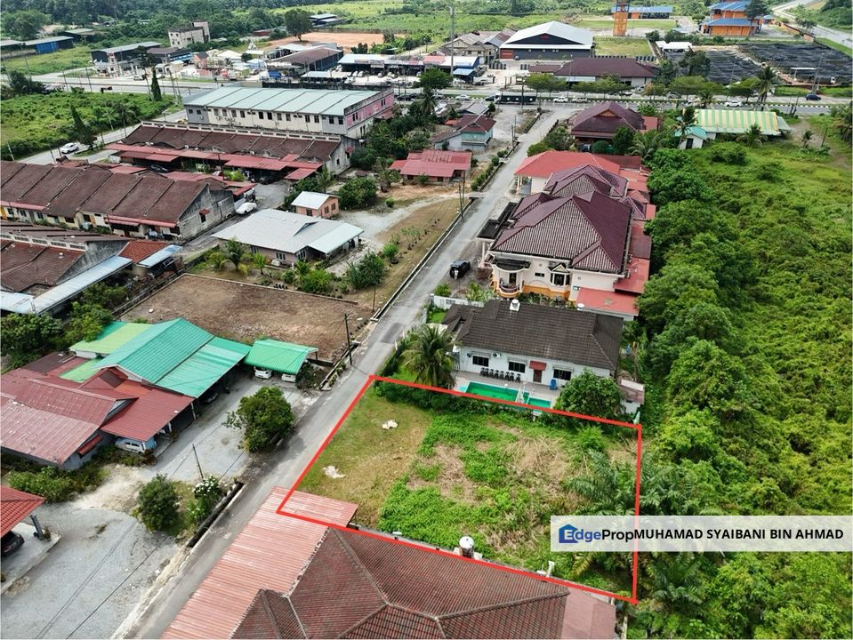 Tanah Lot Banglo Simpang, Taiping Perak, Perak, 