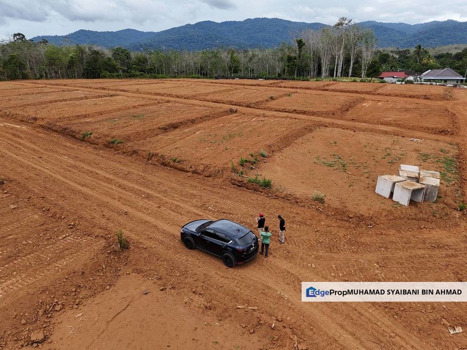 Tanah Lot Banglo Baling - Suasana Kampung, Kedah, Baling