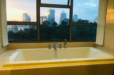 Suasana Bukit Ceylon