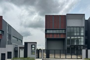 Elmina Business Park