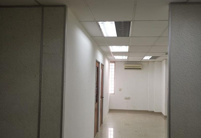 Medan Putra Business Centre