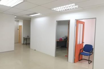 Medan Putra Business Centre