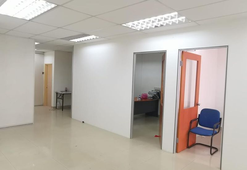 Medan Putra Business Centre