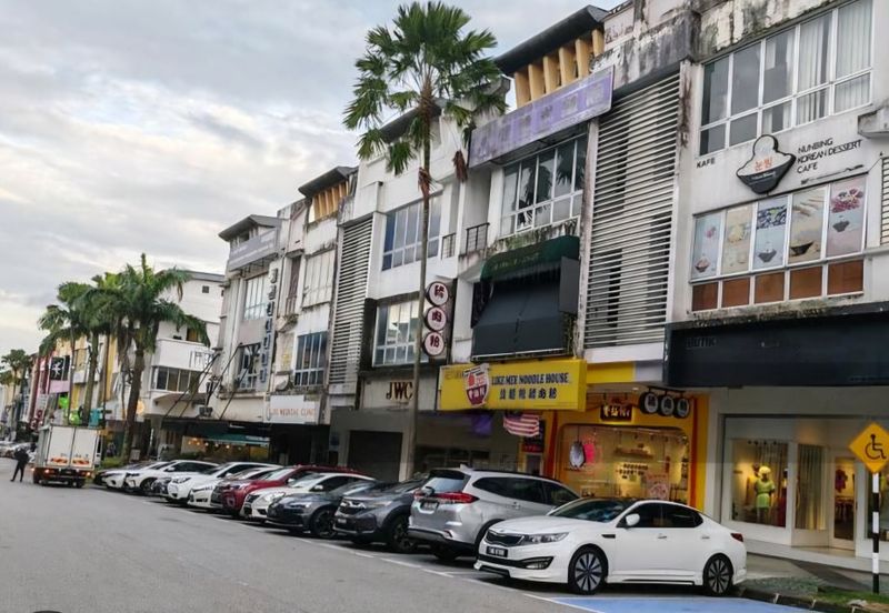 Grd Flr. Limited unit. Close to residential area. 