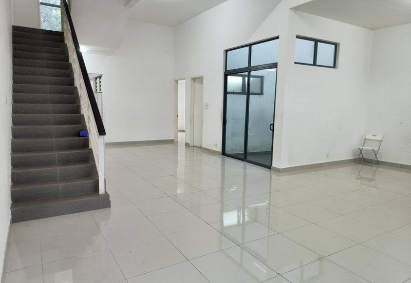 Jalan Putra Prima 4/3 