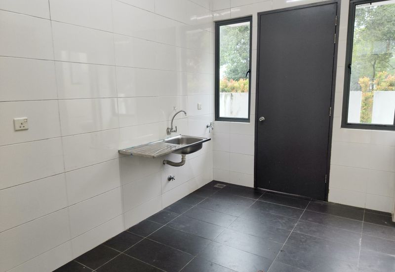 Jalan Putra Prima 4/3 