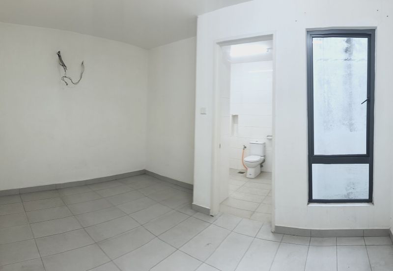 Jalan Putra Prima 4/3 