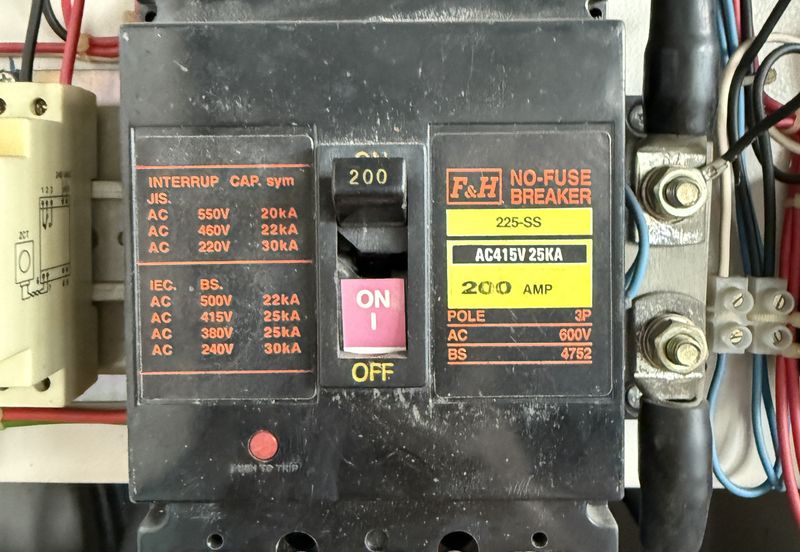 Jalan Reko Seksyen 14